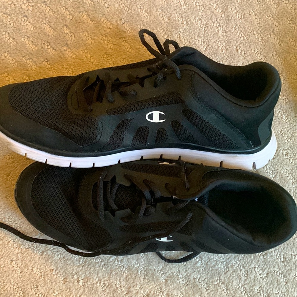 Extreme comfort Champion running sneakers